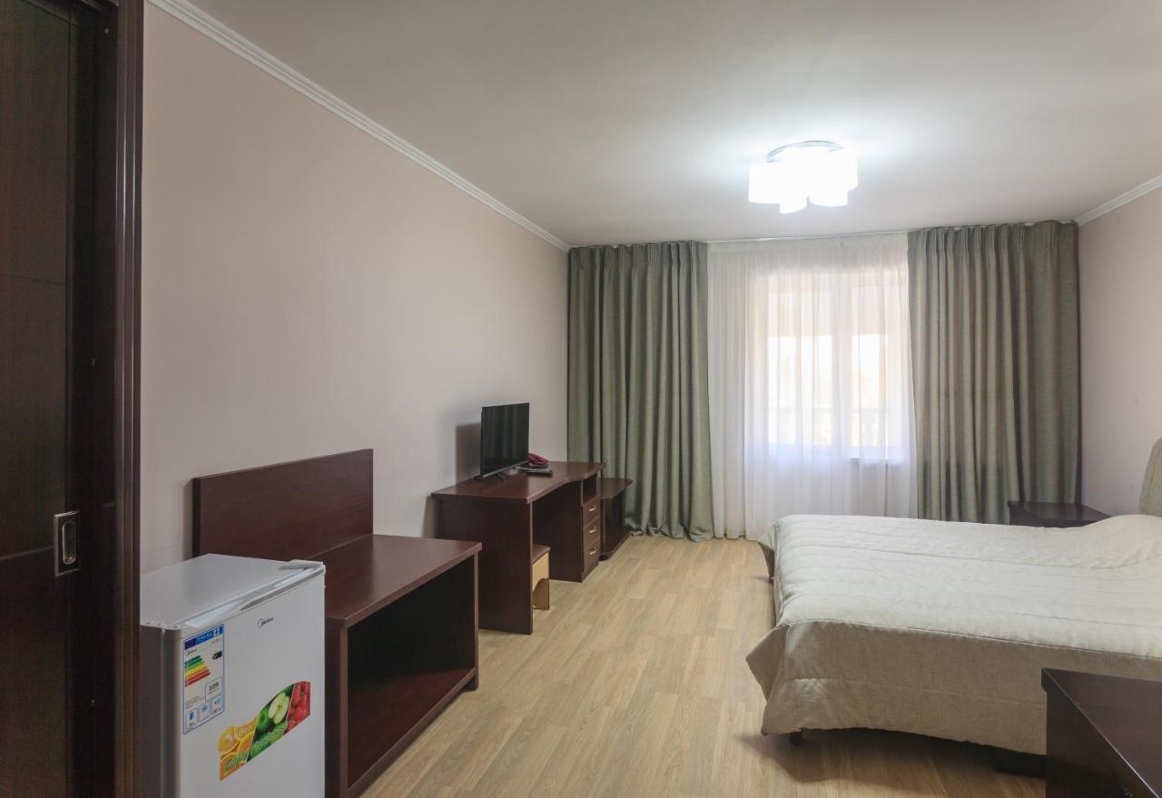Sunkar Hotel Alma-Ata Buitenkant foto